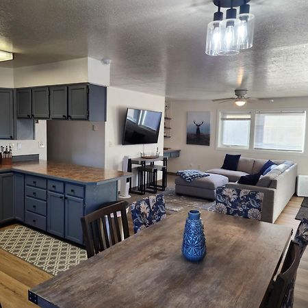 Newly Furnished Relaxing Stay Fairbanks Exteriör bild