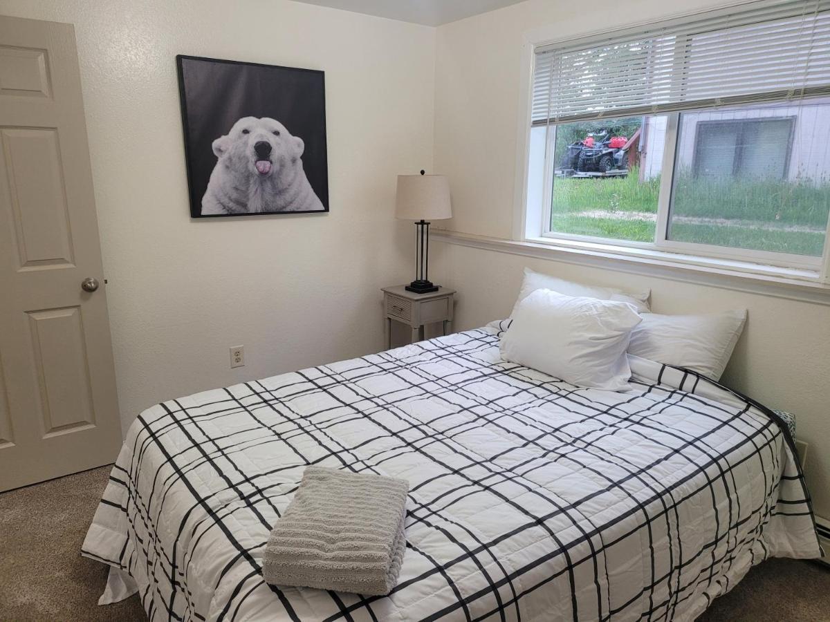 Newly Furnished Relaxing Stay Fairbanks Exteriör bild