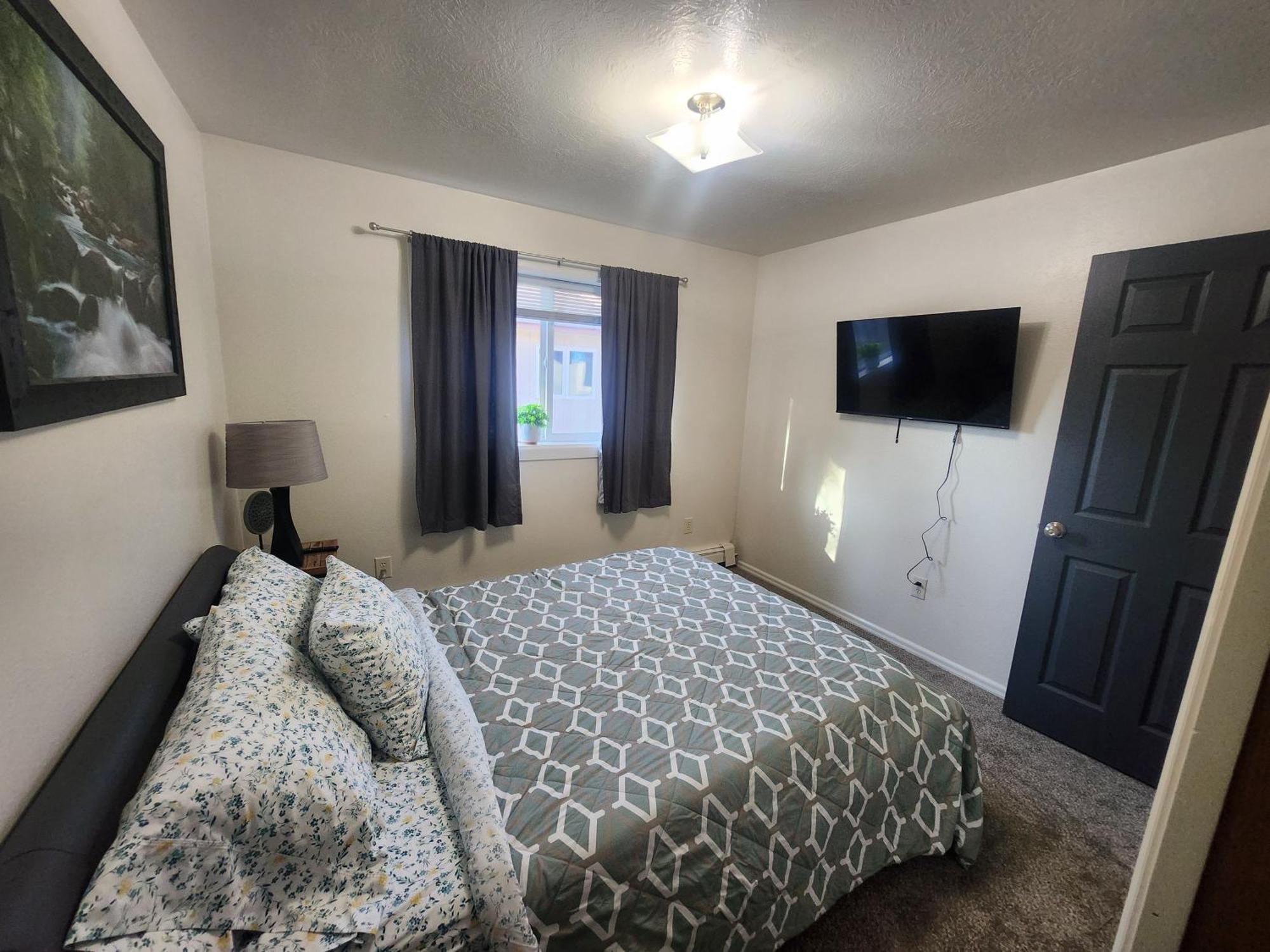 Newly Furnished Relaxing Stay Fairbanks Exteriör bild